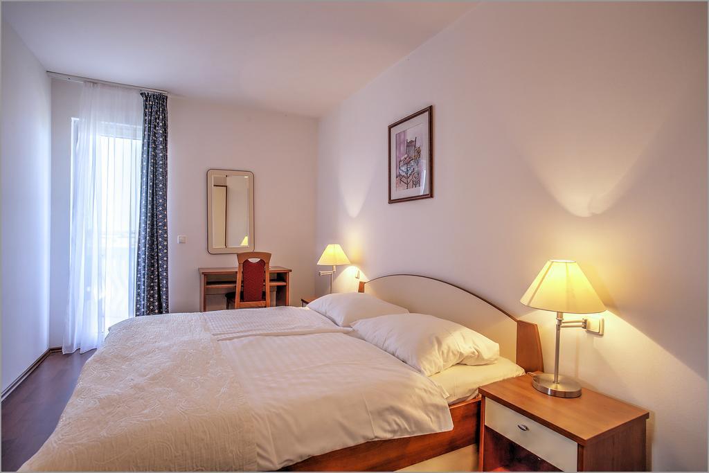 זאטון Aparthotel Zaton מראה חיצוני תמונה