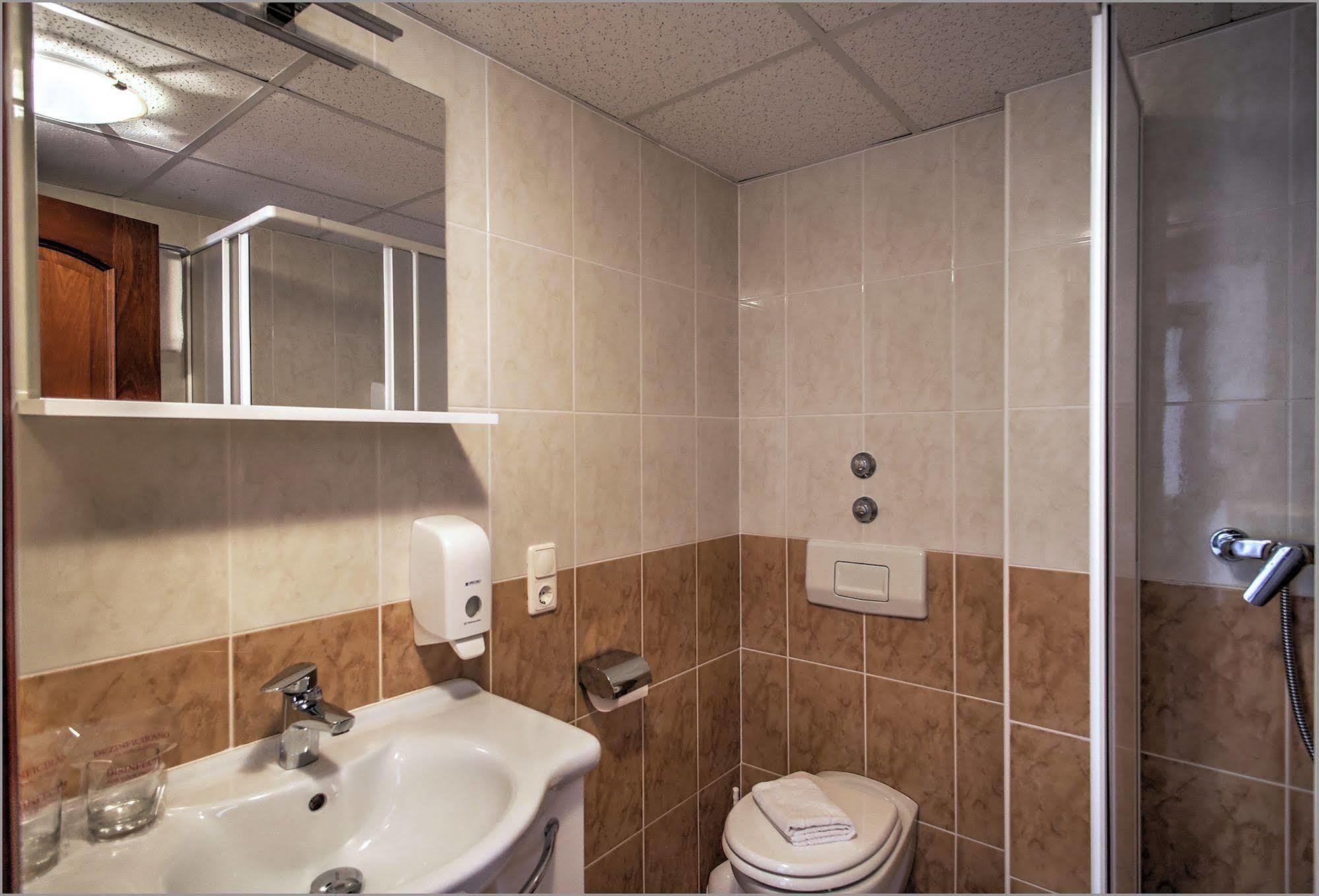 זאטון Aparthotel Zaton מראה חיצוני תמונה