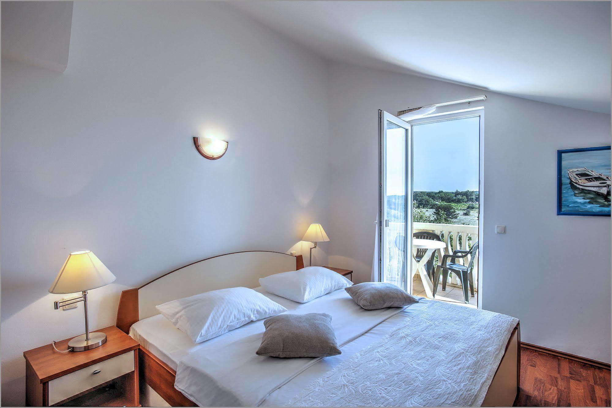 זאטון Aparthotel Zaton מראה חיצוני תמונה