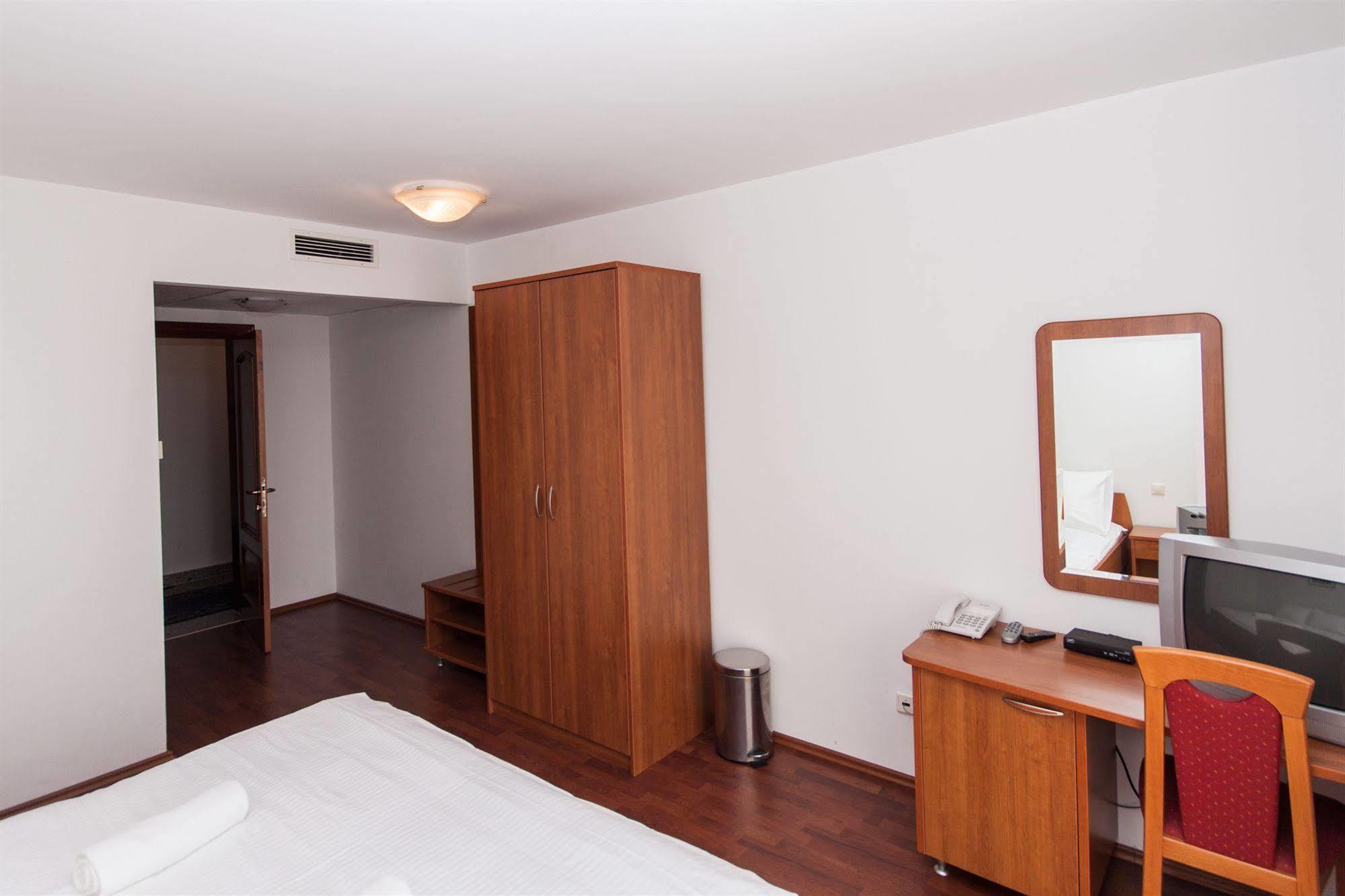 זאטון Aparthotel Zaton מראה חיצוני תמונה