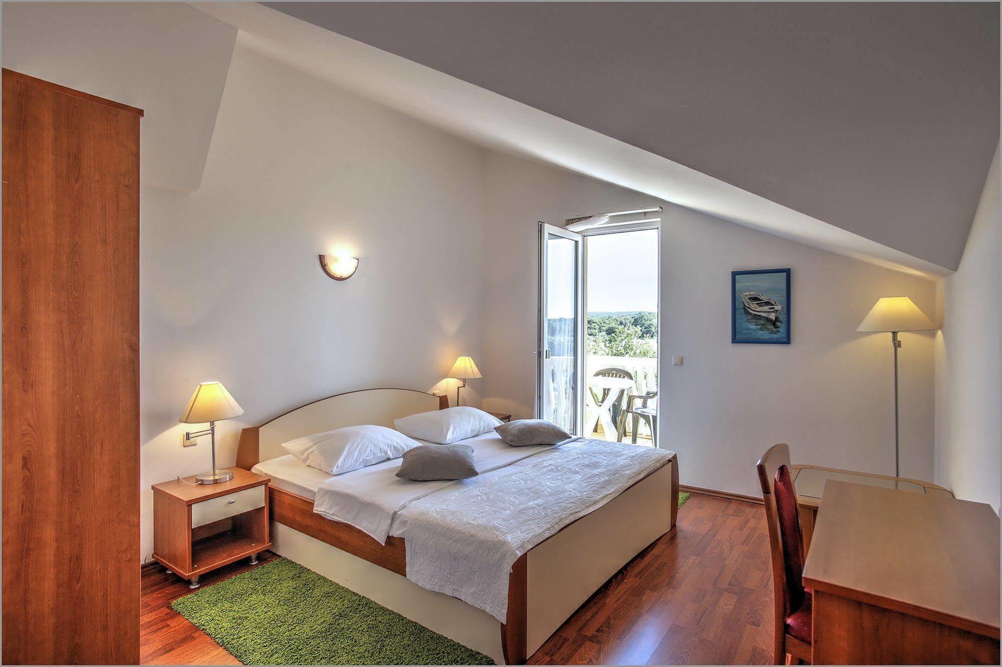 זאטון Aparthotel Zaton מראה חיצוני תמונה